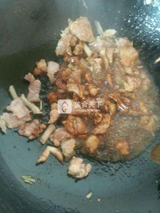 <a href=/shicai/shucai/YangCong/index.html target=_blank><u>洋葱</u></a>炒肉