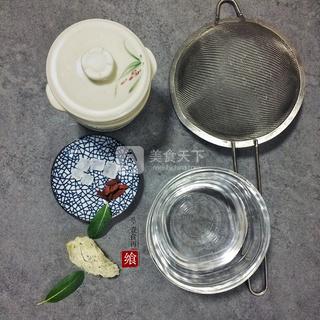 冰糖<a href=/shicai/yaoshi/YaWo/index.html target=_blank><u>燕窝</u></a>