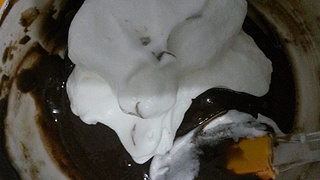 可可<a href=zt/qifengdg target=_blank><u>戚风蛋糕</u></a>