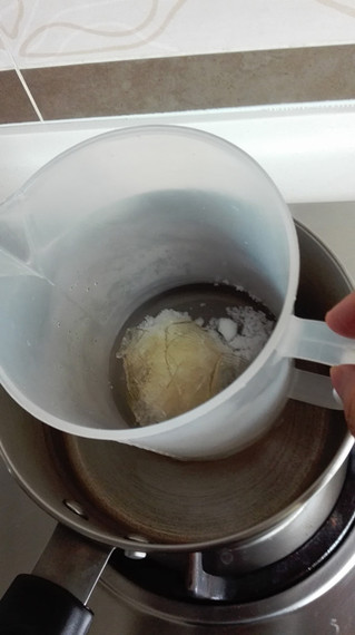 <a href=/shicai/guopin/NuiYouGuo/index.html target=_blank><u><a href=/shicai/guopin/NiuYouGuo/index.html target=_blank><u>牛油果</u></a></u></a>布丁