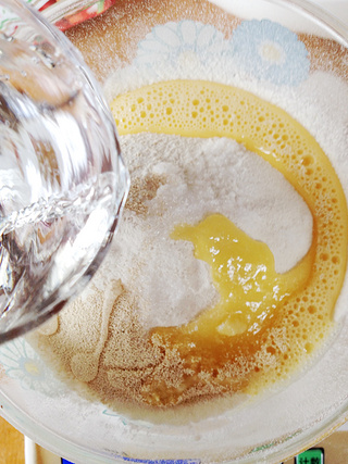 <a href=/shicai/mimian/YuMi/index.html target=_blank><u>玉米</u></a><a href=/shicai/rouqin/HuoTui/index.html target=_blank><u>火腿</u></a>小批萨