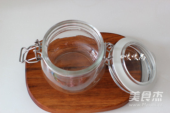 蜜渍<a href=/shicai/guopin/NingMeng/index.html target=_blank><u>柠檬</u></a>的做法