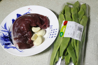 家常小炒:<a href=/shicai/shucai/BianDou/index.html target=_blank><u>扁豆</u></a>炒肉