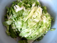 肉丝<a href=/shicai/mimian/FenTiao/index.html target=_blank><u>粉条</u></a>炒头菜步骤2