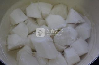 <a href=/shicai/rouqin/YangRou/index.html target=_blank><u>羊肉</u></a><a href=/shicai/shucai/ShanYao/index.html target=_blank><u>山药</u></a><a href=/shicai/guopin/GouQi/index.html target=_blank><u>枸杞</u></a>汤