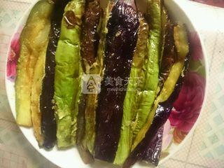 浇汁<a href=/shicai/shucai/QieZi/index.html target=_blank><u>茄子</u></a>