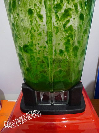 <a href=/shicai/rouqin/JiDan/index.html target=_blank><u>鸡蛋</u></a>炸酱<a href=/shicai/shucai/BoCai/index.html target=_blank><u>菠菜</u></a>面