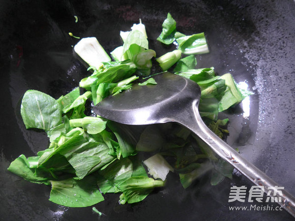 肉面筋菜芯波纹面的做法