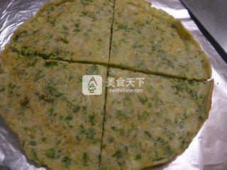 <a href=/shicai/shucai/QinCai/index.html target=_blank><u>芹菜</u></a>叶<a href=/shicai/rouqin/JiDan/index.html target=_blank><u>鸡蛋</u></a>饼