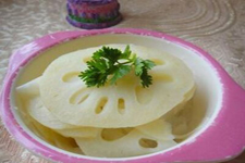 糖<a href=/shicai/diaoweipin/Cu/index.html target=_blank><u>醋</u></a><a href=/shicai/shucai/Ou/index.html target=_blank><u>藕</u></a>片