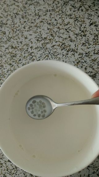 特小凤<a href=/shicai/mimian/XiMi/index.html target=_blank><u>西米</u></a>露