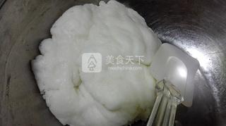 凤<a href=/shicai/guopin/Li/index.html target=_blank><u>梨</u></a>馅儿冰皮月饼