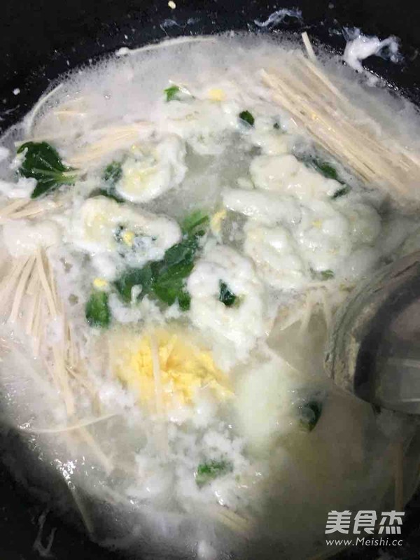 鸡丝<a href=/shicai/rouqin/JiDan/index.html target=_blank><u>鸡蛋</u></a>面的做法