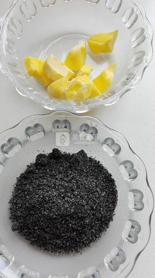 <a href=/shicai/guopin/HeiZhiMa/index.html target=_blank><u>黑<a href=/shicai/guopin/ZhiMa/index.html target=_blank><u>芝麻</u></a></u></a>土司