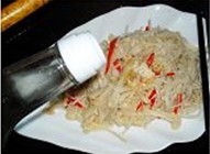 <a href=zt/lbjzg target=_blank><u>凉拌金针菇</u></a>的做法<!-- 图解8 -->