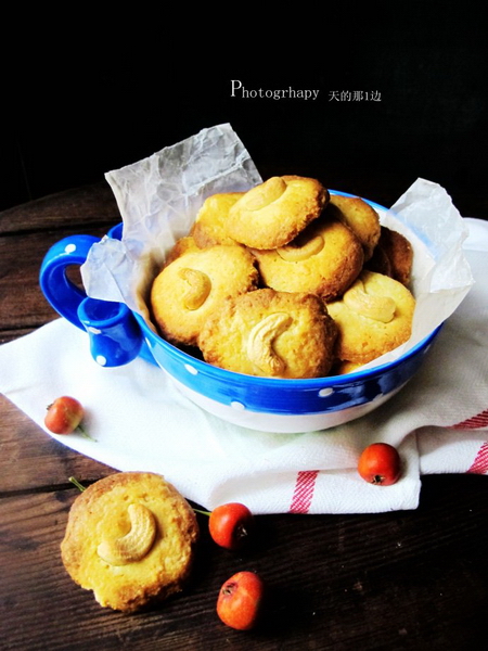 <a href=/shicai/guopin/YaoGuo/index.html target=_blank><u>腰果</u></a>曲奇的做法