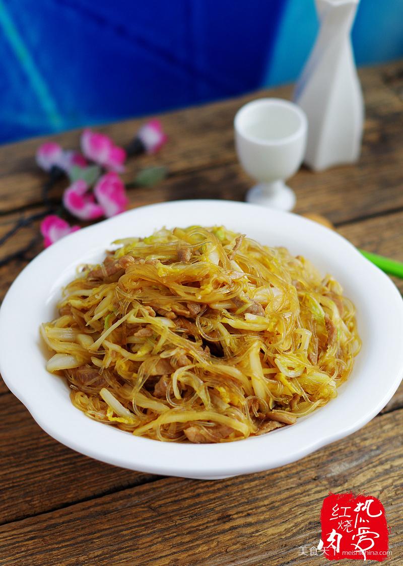 <a href=/shicai/shucai/WaWaCai/index.html target=_blank><u>娃娃菜</u></a>炒<a href=/shicai/mimian/FenSi/index.html target=_blank><u>粉丝</u></a>