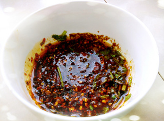 <a href=/shicai/mimian/LvDou/index.html target=_blank><u>绿豆</u></a>粉肠汤