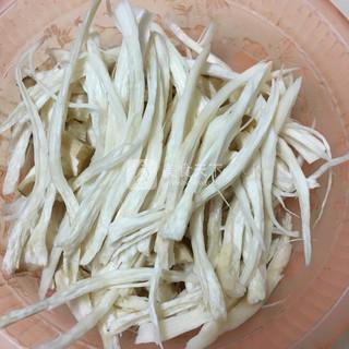 凉拌<a href=/shicai/guopin/Xing/index.html target=_blank><u>杏</u></a>鲍菇