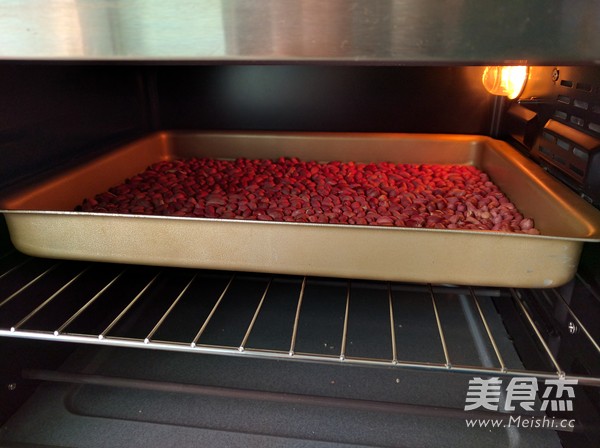 可可<a href=/shicai/guopin/HuaSheng/index.html target=_blank><u>花生</u></a>牛轧糖-棉花糖版的做法