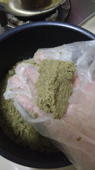 <a href=/shicai/mimian/LvDou/index.html target=_blank><u>绿豆</u></a>糕