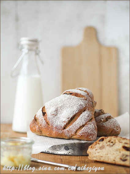 <a href=/shicai/guopin/GuiYuan/index.html target=_blank><u>桂圆</u></a>核<a href=/shicai/guopin/Tao/index.html target=_blank><u>桃</u></a>包