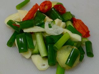 双椒炒<a href=/shicai/rouqin/ZhuXin/index.html target=_blank><u>猪心</u></a>