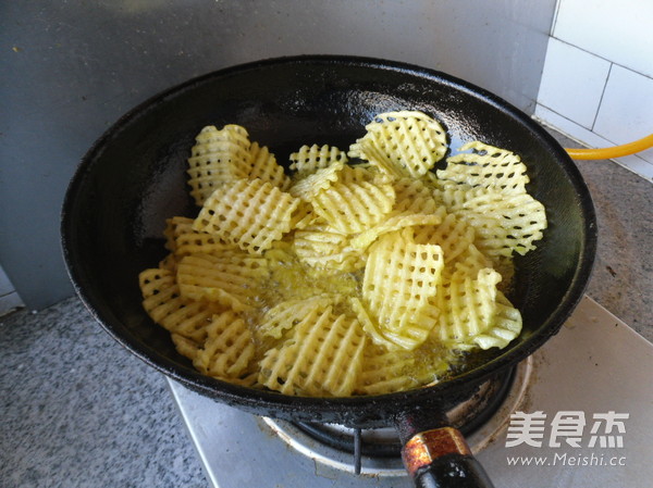 酥脆薯片的做法