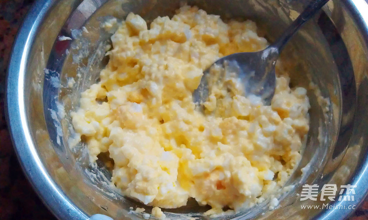 <a href=/shicai/shuichanpin/ZiCai/index.html target=_blank><u>紫菜</u></a>包饭的做法