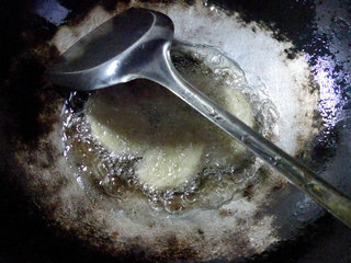 <a href=/shicai/shucai/JiuCai/index.html target=_blank><u>韭菜</u></a><a href=/shicai/rouqin/AnChunDan/index.html target=_blank><u><a href=/shicai/rouqin/AnChun/index.html target=_blank><u>鹌鹑</u></a>蛋</u></a>小素鸡