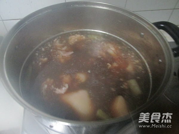 美味<a href=/shicai/rouqin/ZhuTi/index.html target=_blank><u>猪蹄</u></a>冻的做法