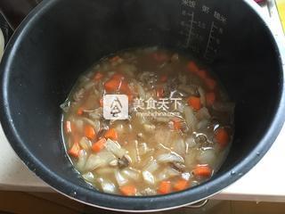 <a href=/shicai/rouqin/YangRou/index.html target=_blank><u>羊肉</u></a>抓饭