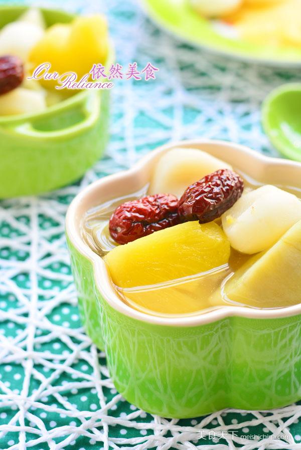 <a href=/shicai/shucai/HongShu/index.html target=_blank><u>红薯</u></a><a href=/shicai/guopin/BoLuo/index.html target=_blank><u>菠萝</u></a>汤