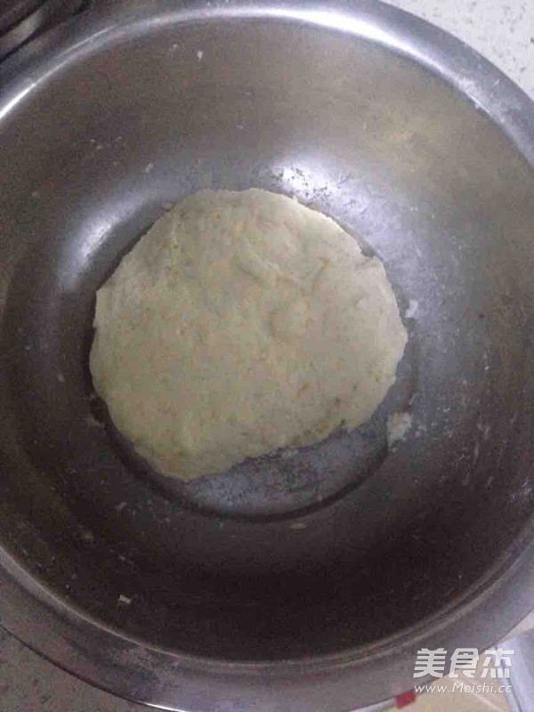 <a href=/shicai/shucai/JiCai/index.html target=_blank><u>荠菜</u></a><a href=/shicai/rouqin/ZhuRou/index.html target=_blank><u>猪肉</u></a>馅饼的做法