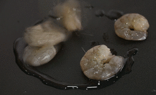 <a href=/shicai/guopin/NuiYouGuo/index.html target=_blank><u><a href=/shicai/guopin/NiuYouGuo/index.html target=_blank><u>牛油果</u></a></u></a>鲜虾三明治