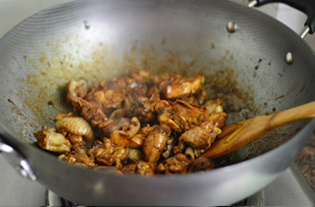 彩椒<a href=/shicai/shucai/XiangGu/index.html target=_blank><u>香菇</u></a>鸡