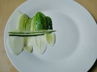 <a href=/shicai/shucai/HuangGua/index.html target=_blank><u>黄瓜</u></a>山水拼盘