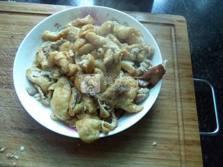 腊肠瘦肉油<a href=/shicai/mimian/DouFu/index.html target=_blank><u>豆腐</u></a>丝