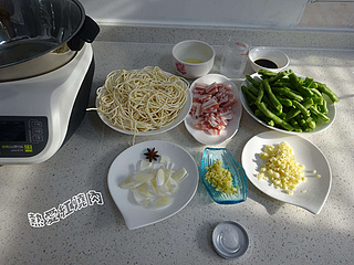 <a href=/shicai/shucai/BianDou/index.html target=_blank><u>扁豆</u></a>焖面