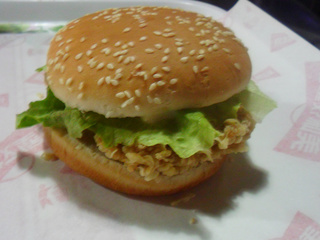 香辣<a href=/shicai/rouqin/JiTui/index.html target=_blank><u>鸡腿</u></a>堡