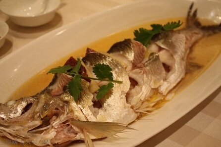 <a href=/shicai/shuichanpin/BaiTiaoYu/index.html target=_blank><u>白条鱼</u></a>的营养价值   