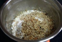 <a href=/shicai/guopin/HeiZhiMa/index.html target=_blank><u>黑<a href=/shicai/guopin/ZhiMa/index.html target=_blank><u>芝麻</u></a></u></a>核<a href=/shicai/guopin/Tao/index.html target=_blank><u>桃</u></a>酥