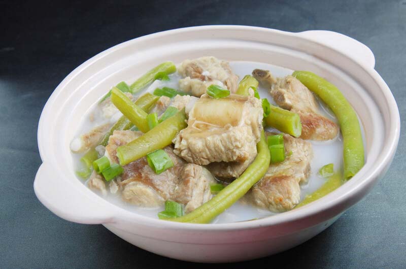 <a href=/shicai/rouqin/PaiGu/index.html target=_blank><u>排骨</u></a>炖<a href=/shicai/shucai/DouJiao/index.html target=_blank><u>豆角</u></a>的做法2