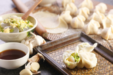 <a href=/shicai/rouqin/ZhuRou/index.html target=_blank><u>猪肉</u></a><a href=/shicai/shucai/BaiCai/index.html target=_blank><u>白菜</u></a>饺子馅的做法