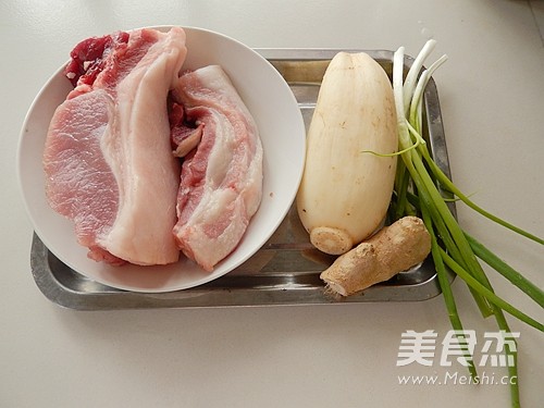 <a href=zt/hsszt target=_blank><u>红烧狮子头</u></a>的做法