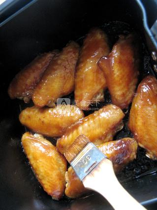 新奥尔良烤<a href=/shicai/rouqin/JiChi/index.html target=_blank><u>鸡翅</u></a>