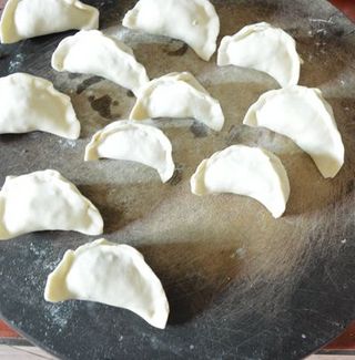 <a href=/shicai/shucai/HuLuoBo/index.html target=_blank><u>胡<a href=/shicai/shucai/LuoBo/index.html target=_blank><u>萝卜</u></a></u></a><a href=/shicai/shucai/MuEr/index.html target=_blank><u>木耳</u></a>蒸饺