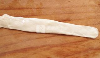 <a href=/shicai/rouqin/NiuRou/index.html target=_blank><u>牛肉</u></a>酥饼