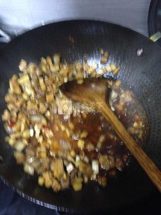 自炒沪味辣肉浇头
