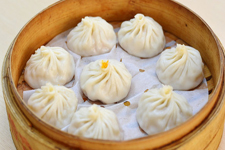 <a href=/shicai/shuichanpin/15533.html target=_blank><u>蟹黄</u></a>包